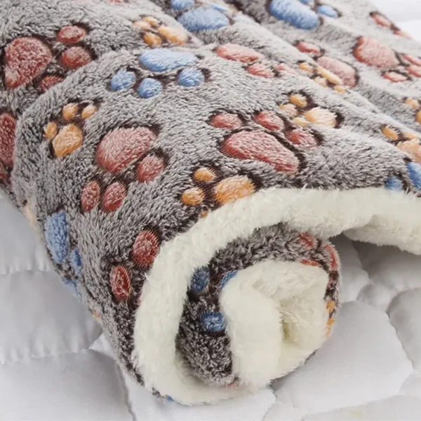 Tapete Acolchoado de Flanela para Cama de Cachorro: Maciez e Conforto para Cães e Gatos no Inverno com Cobertor Térmico - Image 2