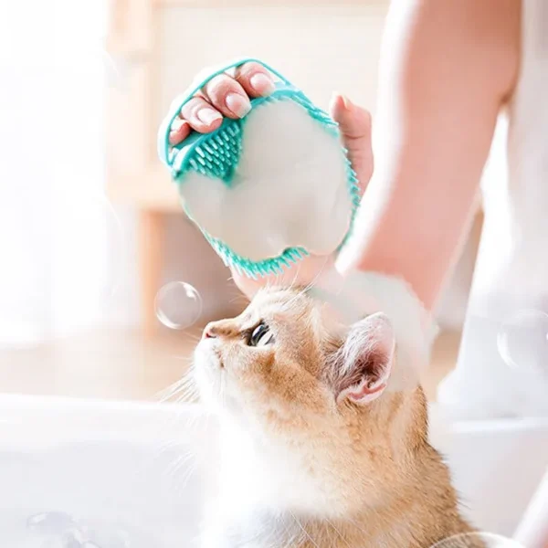 Escova para Banho: Massagem Suave, Limpeza Eficiente e Momentos de Carinho para Seu Cão ou Gato - Image 3
